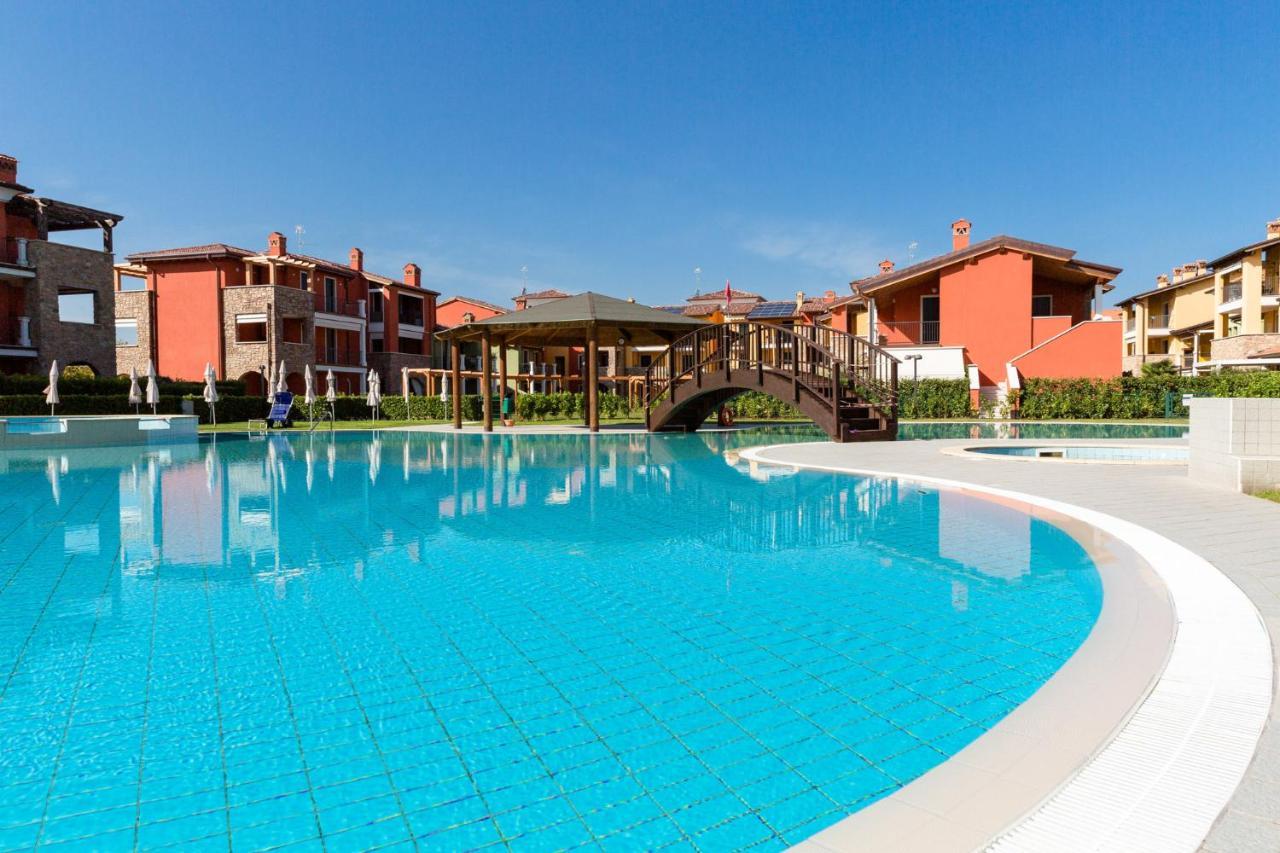 Appartamento Corina ซีร์มิโอเน ภายนอก รูปภาพ