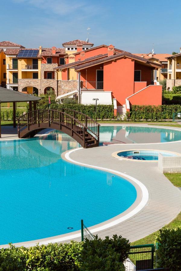 Appartamento Corina ซีร์มิโอเน ภายนอก รูปภาพ