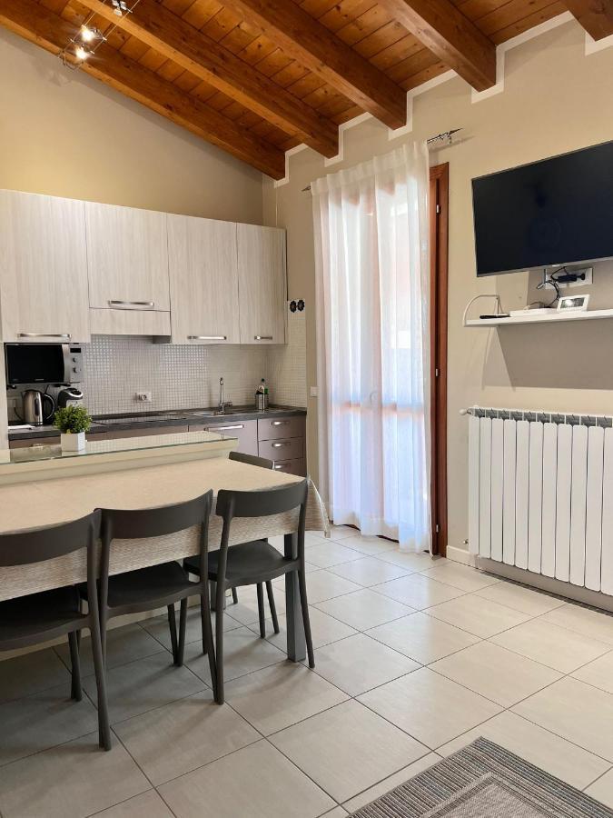 Appartamento Corina ซีร์มิโอเน ภายนอก รูปภาพ